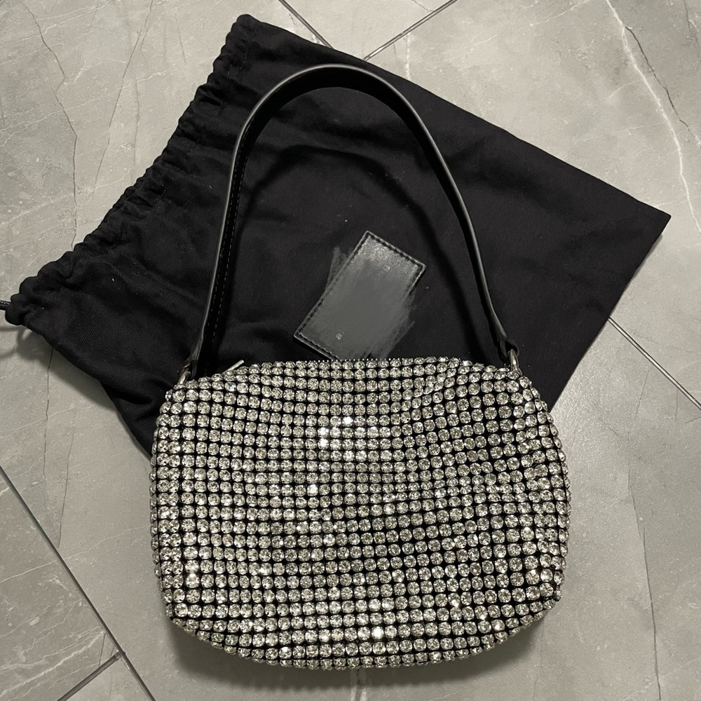 pouch